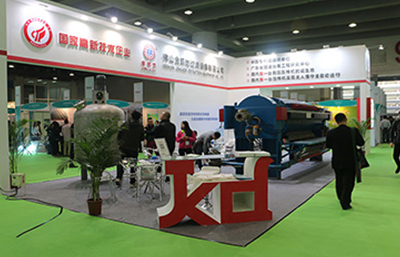 金凱地智能全自動(dòng)高效壓榨機(jī)亮相廣州陶瓷工業(yè)