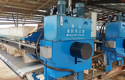 廂式污泥壓濾機受市場歡迎，生產(chǎn)效果有何區(qū)別