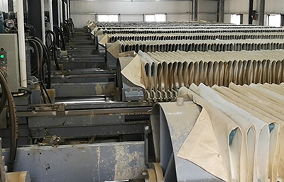 如何判斷廂式壓濾機(jī)濾室內(nèi)的污泥壓干了