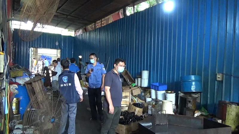 雷霆出擊，對(duì)違法排污企業(yè)零容忍！