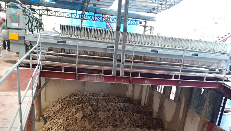 污泥脫水處理選廂式壓濾機(jī)還是帶式壓濾機(jī)